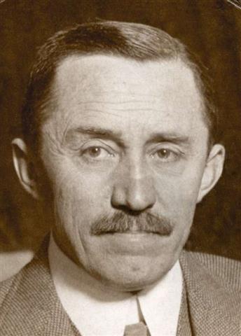 Robert Regout was van 1910 tot 1913 minister van Justitie en loodste in 1910 de eerste reclasseringsregeling door het parlement.